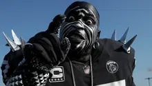 ¿La afición más ruda? La historia de los extravagantes disfraces de los fanáticos de los Raiders