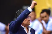¡Flaco para rato! Guatemala ratifica a Luis Fernando Tena como entrenador del combinado nacional