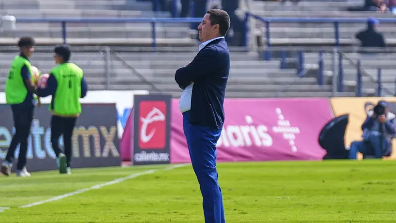 Tuca Ferretti critica actitud de Efraín Juárez ante la Rebel: "Innecesario, tú te enfilas al vestidor"