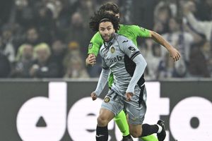 Chino Huerta anota y el Anderlecht pasa a los 16avos de la Copa de Bélgica