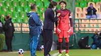 Guillermo Ochoa se reencontró con Santiago Solari en Madrid