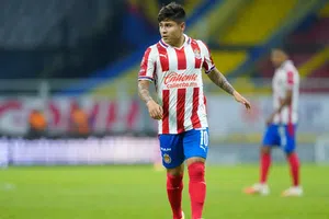 ¡De Chivas a la Talacha! Chofis López es anunciado como bombazo en el futbol amateur
