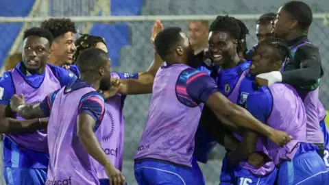 Haití vuelve a un Mundial tras 52 años: vence a Nicaragua y clasifica a la Copa del Mundo 2026