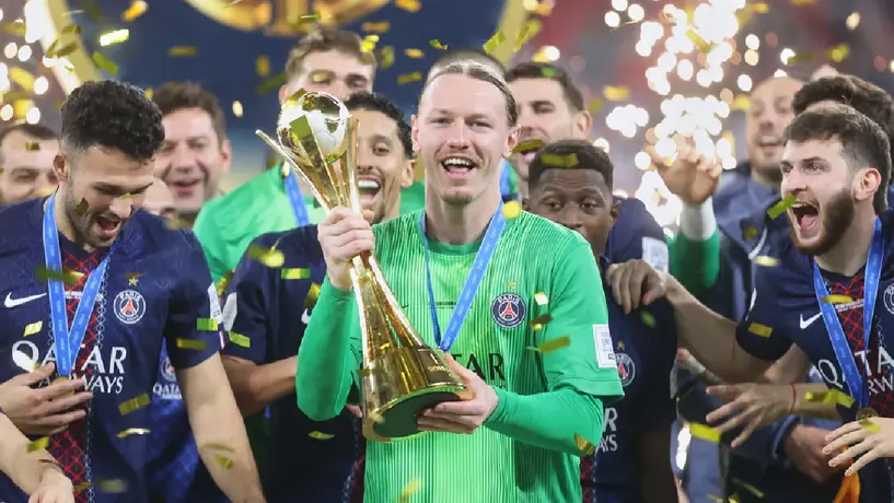¡Arquero preparado! Matvéi Safónov, del PSG, atajó cuatro penales a Flamengo gracias a un acordeón