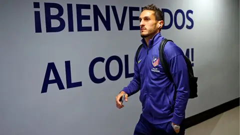 Atlético de Madrid celebra los 700 partidos en la carrera de Koke
