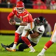 ¡Adiós a los Playoffs! Mahomes es interceptado tres veces y los Chiefs caen ante Houston