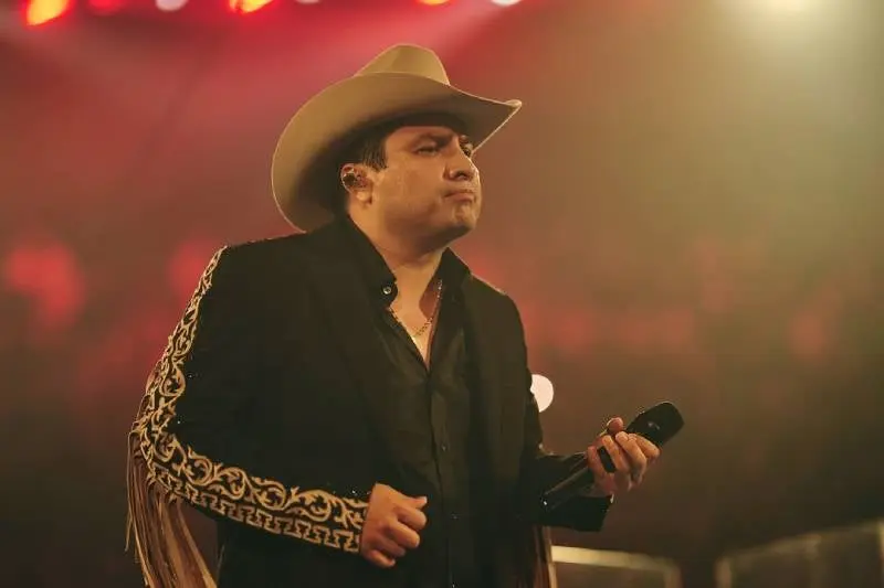 IG: @lospasosdejulion