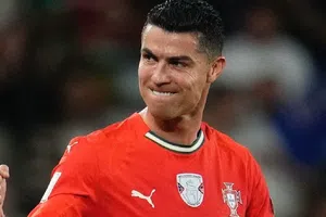 Cristiano Ronaldo apunta a comprar acciones de equipo importante