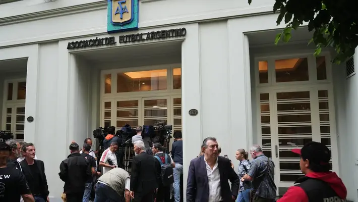 Golpe al caso Sur Finanzas: Más de 35 allanamientos en AFA y equipos del futbol argentino