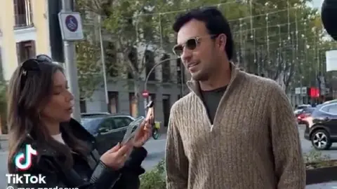 ¡Avisen! Mujer entrevista a Checo Pérez sin saber quién era