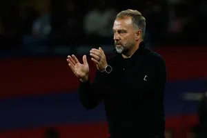 Hansi Flick no planea cambiar su estilo de juego pese a empate contra Brujas