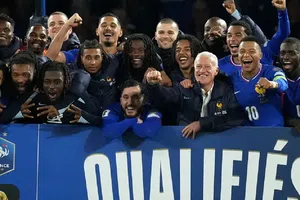 Francia consigue su clasificación al Mundial 2026 con doblete de Kylian Mbappé