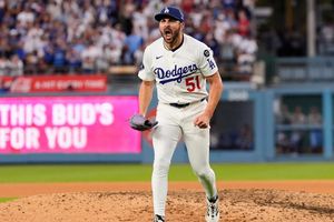 Alex Vesia no estará con los Dodgers tras ausentar a un día de la Serie Mundial