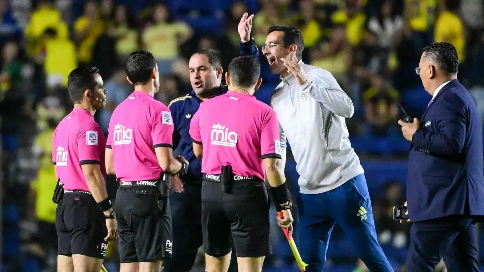 ¿Robo al América? Así fue el polémico arbitraje de César Ramos en el Águilas vs Rayados