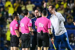 ¿Robo al América? Así fue el polémico arbitraje de César Ramos en el Águilas vs Rayados