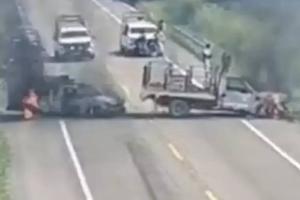 Reportan enfrentamientos, bloqueos y vehículos incendiados en Chiapas
