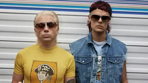 ¿Por qué Ca7riel y Paco Amoroso pausaron su gira y el lanzamiento de su álbum?