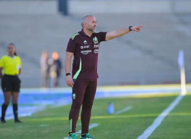 Pedro López durante un partido de la Selección Mexicana l IMAGO7