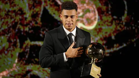 Désiré Doué es oficialmente nombrado nuevo Golden Boy