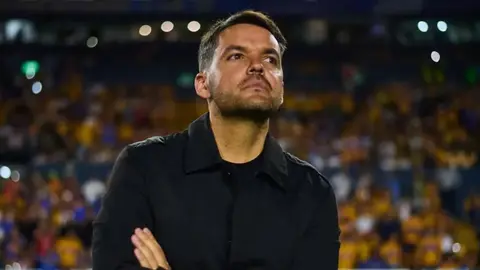Nicolás Larcamón arranca la vuelta ante Tigres sin Paradela y sin Charly Rodríguez