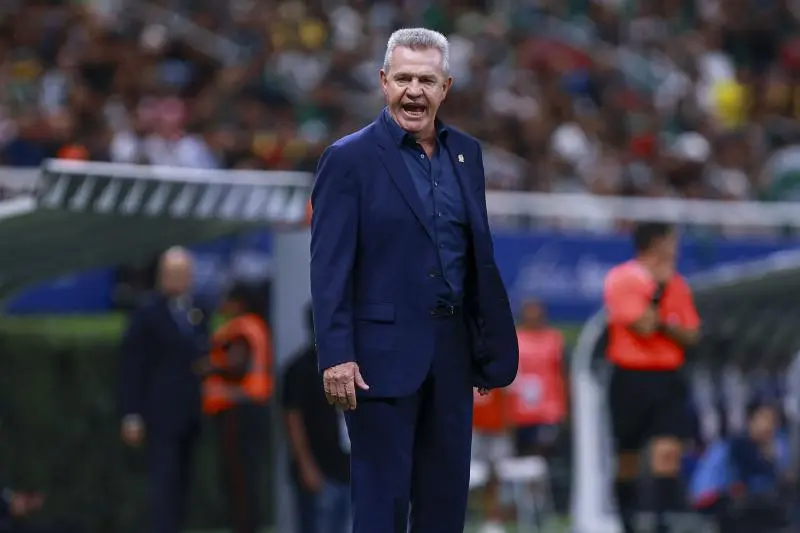 Vasco Aguirre en un partido de la Selección Mexicana | MexSport