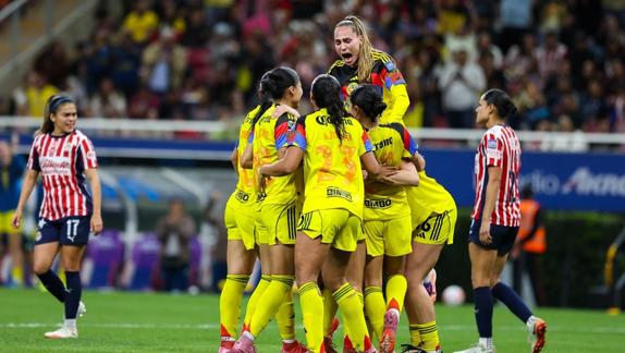 ¿Cómo quedarían las plazas de extranjeras en América femenil con la salida de Paños?