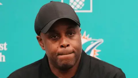 Miami Dolphins y Chris Grier rompen relaciones