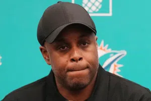 Miami Dolphins y Chris Grier rompen relaciones