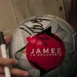 ¿Hacen series a cualquiera?”: Netflix responde por docuserie de James Rodríguez