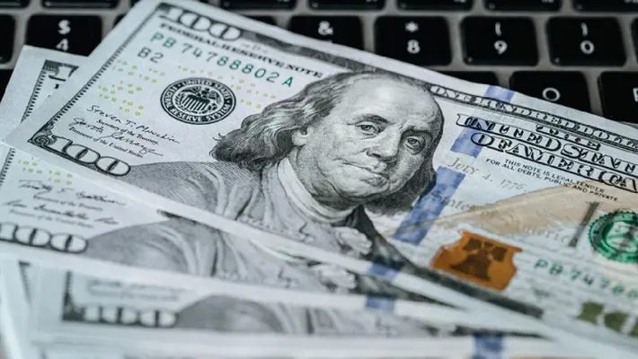 ¿Vas a cambiar dólares? El peso da buena cara este jueves 6 de noviembre