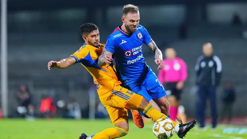 Cruz Azul rescata empate ante Tigres en la Ida de Semifinales