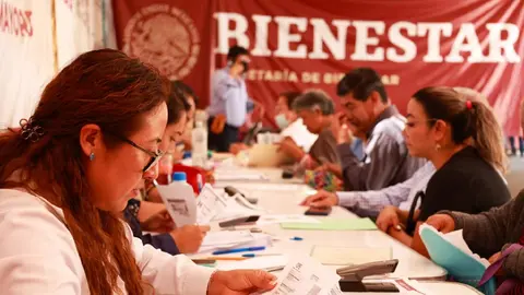 ¿Hay un bono navideño del Bienestar? Alertan por nueva estafa