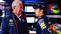Checo Pérez vuelve a recibir 'críticas' de Helmut Marko: "Un campeón no es un piloto caballeroso"