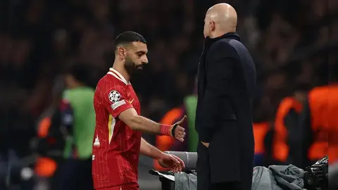 Arne Slot manda mensaje tras salida de Mohamed Salah por Copa Africana: "Lo superaremos"