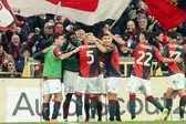 Johan Vásquez y Genoa vencen a Hellas Verona en lucha directa por el descenso
