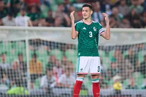 César Montes volverá a México para prepararse rumbo al Mundial 2026
