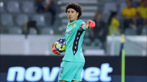 Guillermo Ochoa recibió 12 goles en sus primeros cuatro partidos con AEL Limassol; suma una victoria