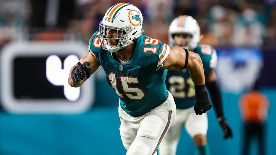 Eagles adquieren a Jaelan Phillips y refuerzan su defensiva rumbo a los Playoffs