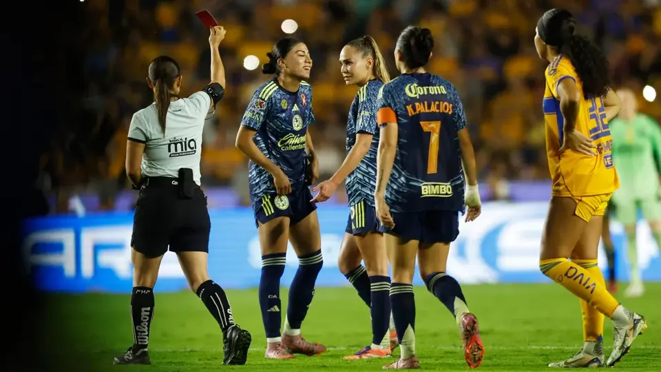 Nancy Antonio se fue expulsada en la Final Femenil ante su exquipo