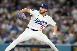 Alex Vesia, pelotero de Dodgers, informa el fallecimiento de su hija