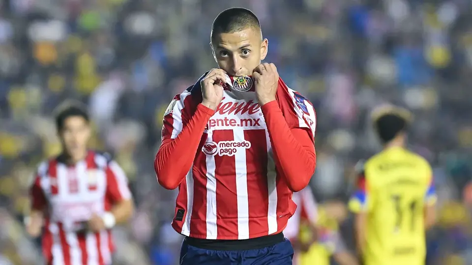 ¡Vuelve el Piojo! Roberto Alvarado regresa a la convocatoria de Chivas