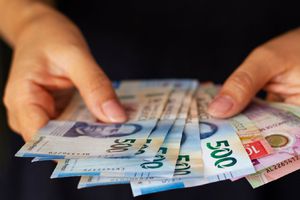 SAT se quedará con parte del aguinaldo de estos trabajadores