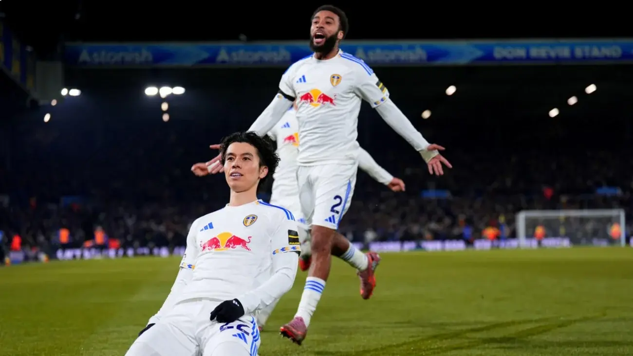 Leeds United vence 3-1 a Chelsea | AP
