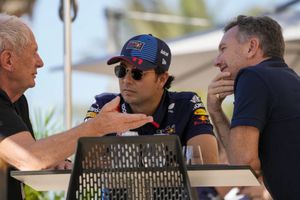 Red Bull responde a Helmut Marko, defienden a Checo Pérez y explican despido de Christian Horner