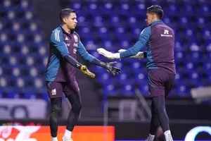 ¡Sin Memo Ochoa! Oribe Peralta tiene a sus porteros favoritos para el Mundial 2026