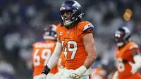 Jugador de Broncos vuelve a la acción 20 días después de ser detectado con cáncer