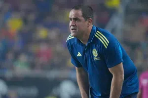 André Jardine revela detalles sobre las lesiones de Fidalgo y Saint-Maximin