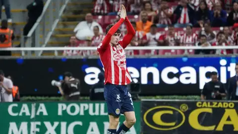 Hormiga González apunta a romper récord de Chicharito Hernández de Bicentenario 2010