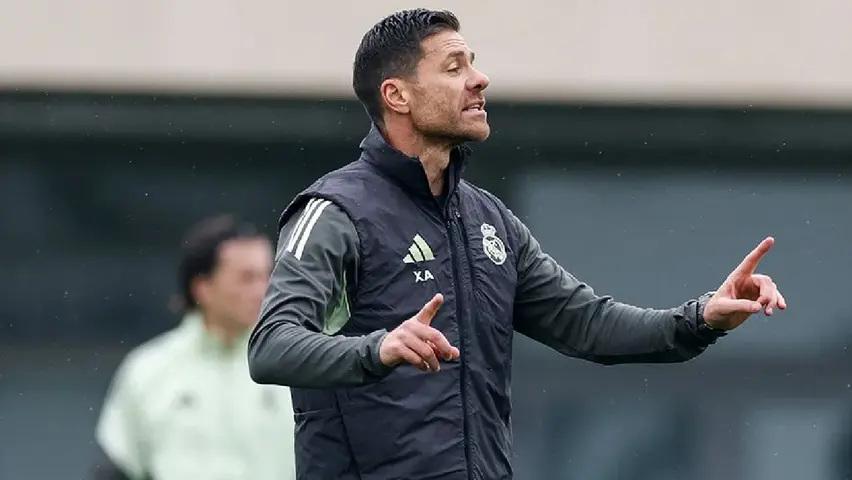 Xabi Alonso con el Madrid | @realmadrid