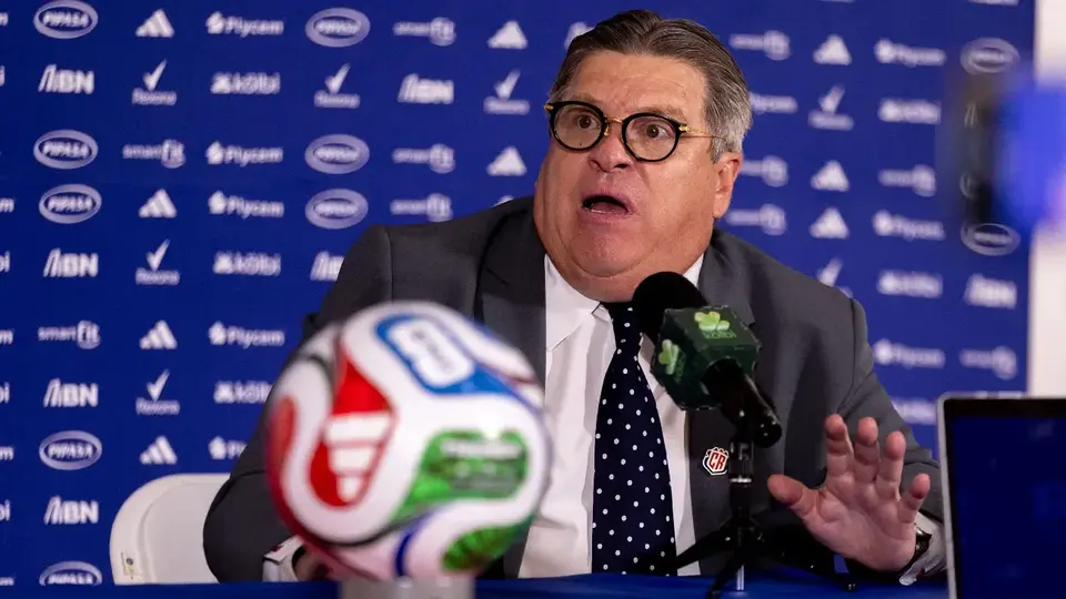 "Tiene fama de no trabajar desde México": prensa tica destroza a Miguel Herrera